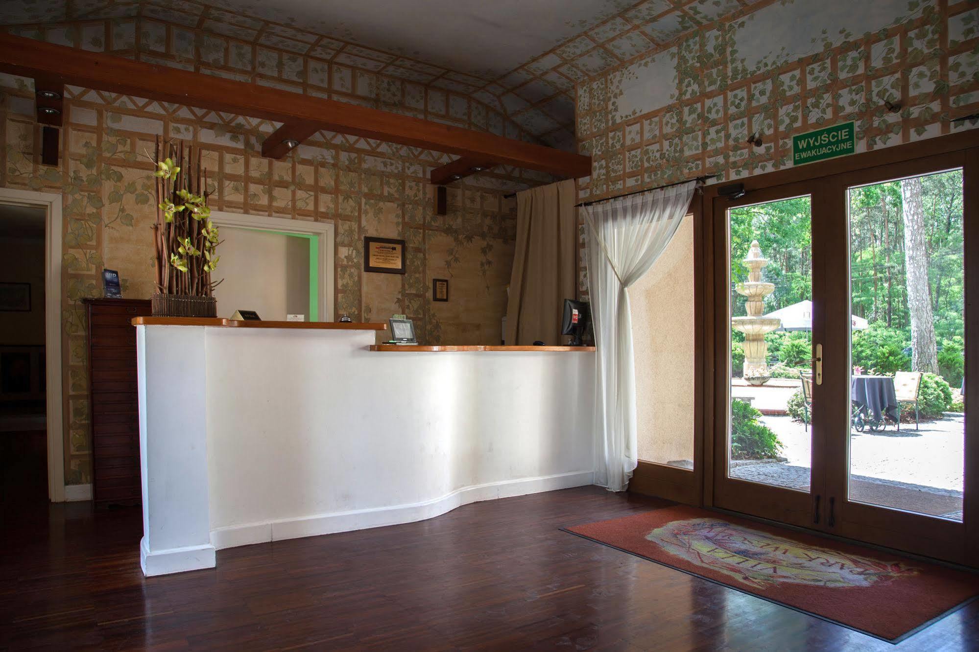 Villa Toscana Warszawa Varsóvia Exterior foto